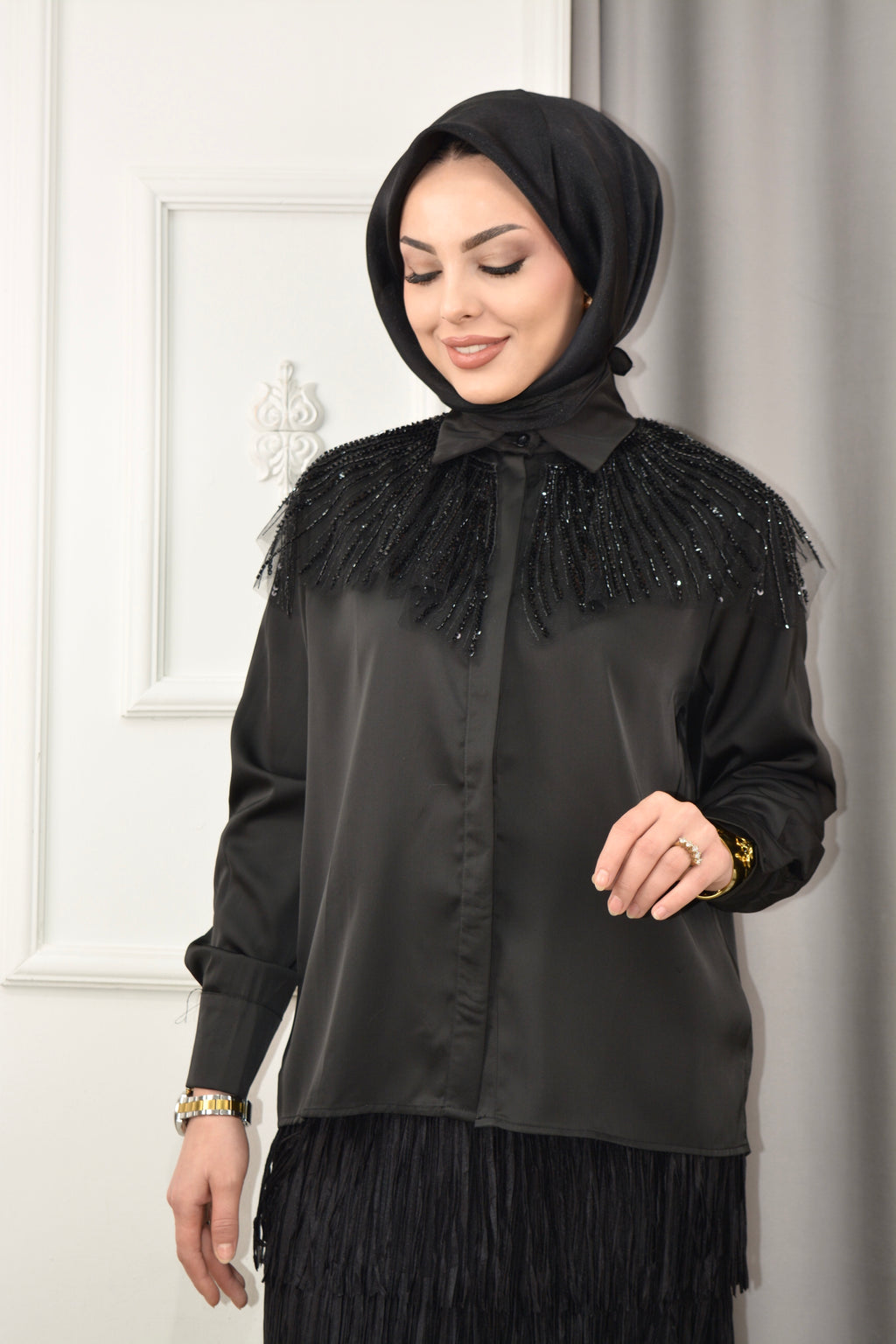 YAKALI GÖMLEK - Siyah