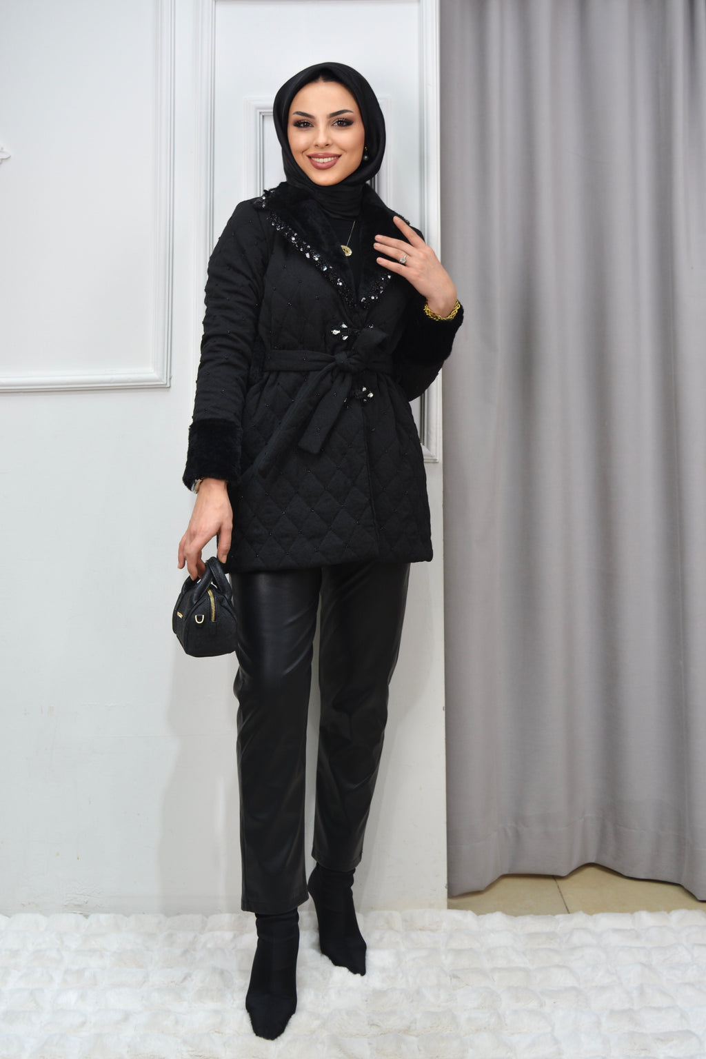 İNCİ KABAN - SİYAH