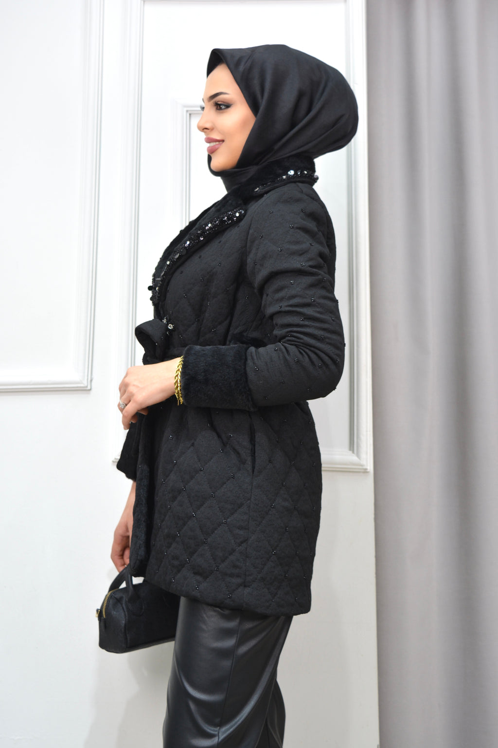 İNCİ KABAN - SİYAH