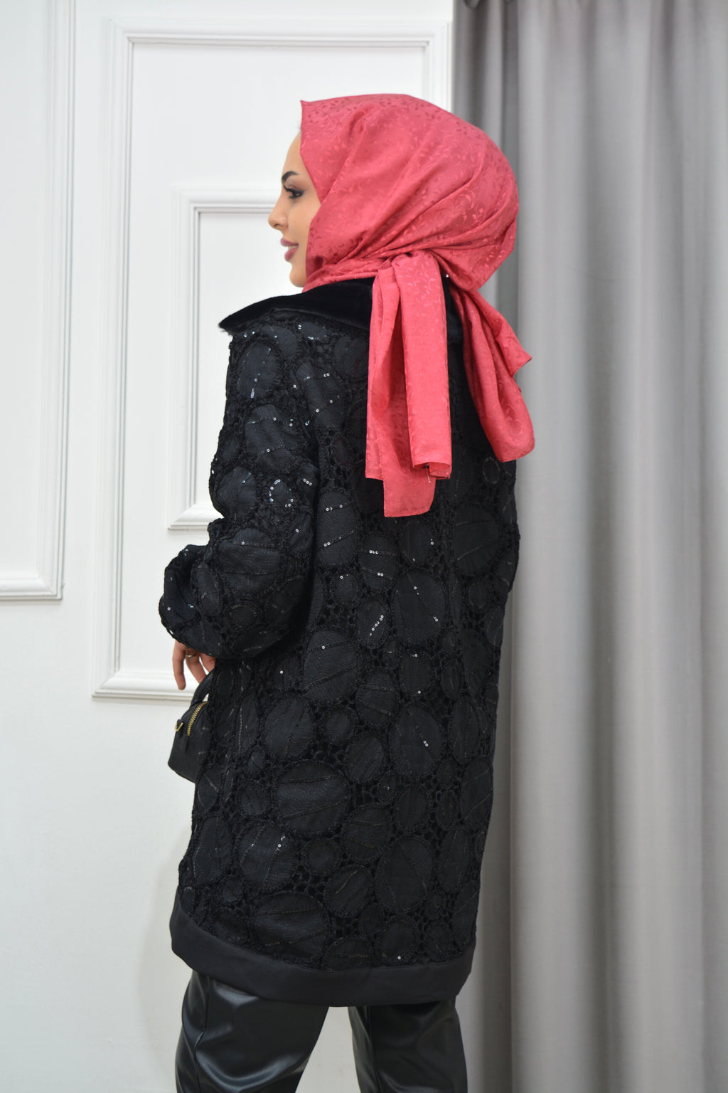 FERMUARLI  KÜRK YAKALI CEKET