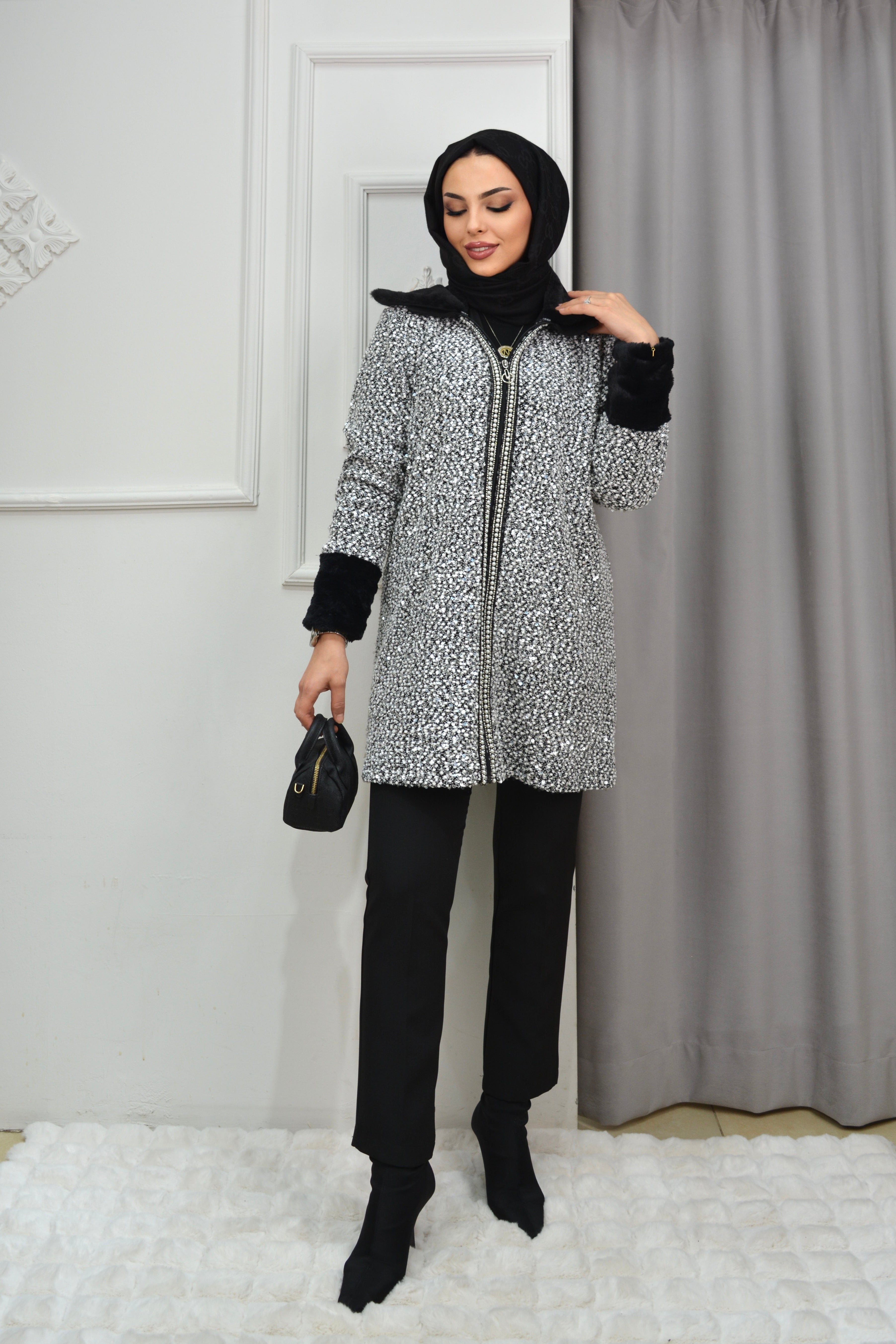 PUL PAYET DOKULU KÜRK DETAY CEKET- SİYAH