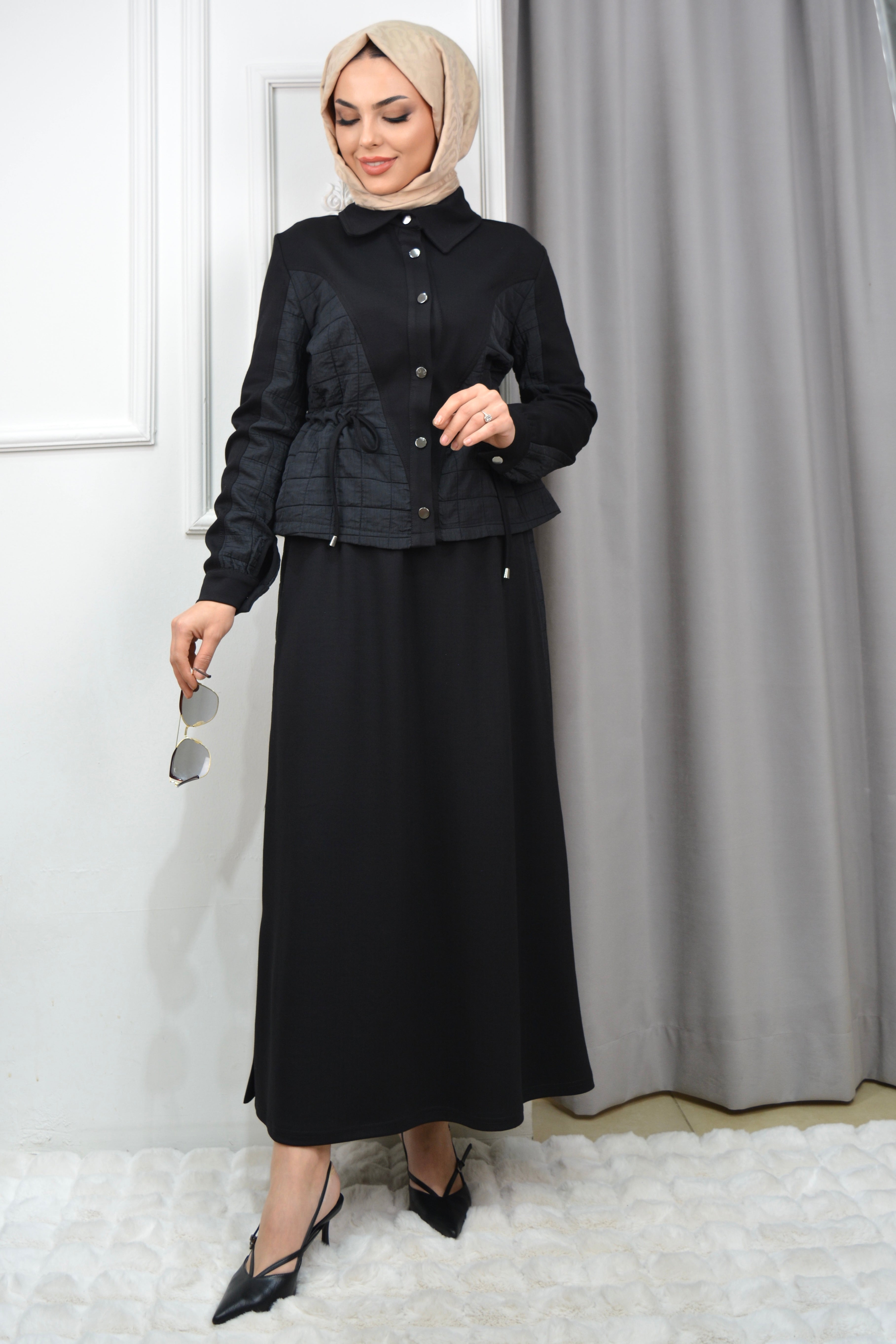 KAPİTONE ETEKLİ TAKIM - SİYAH