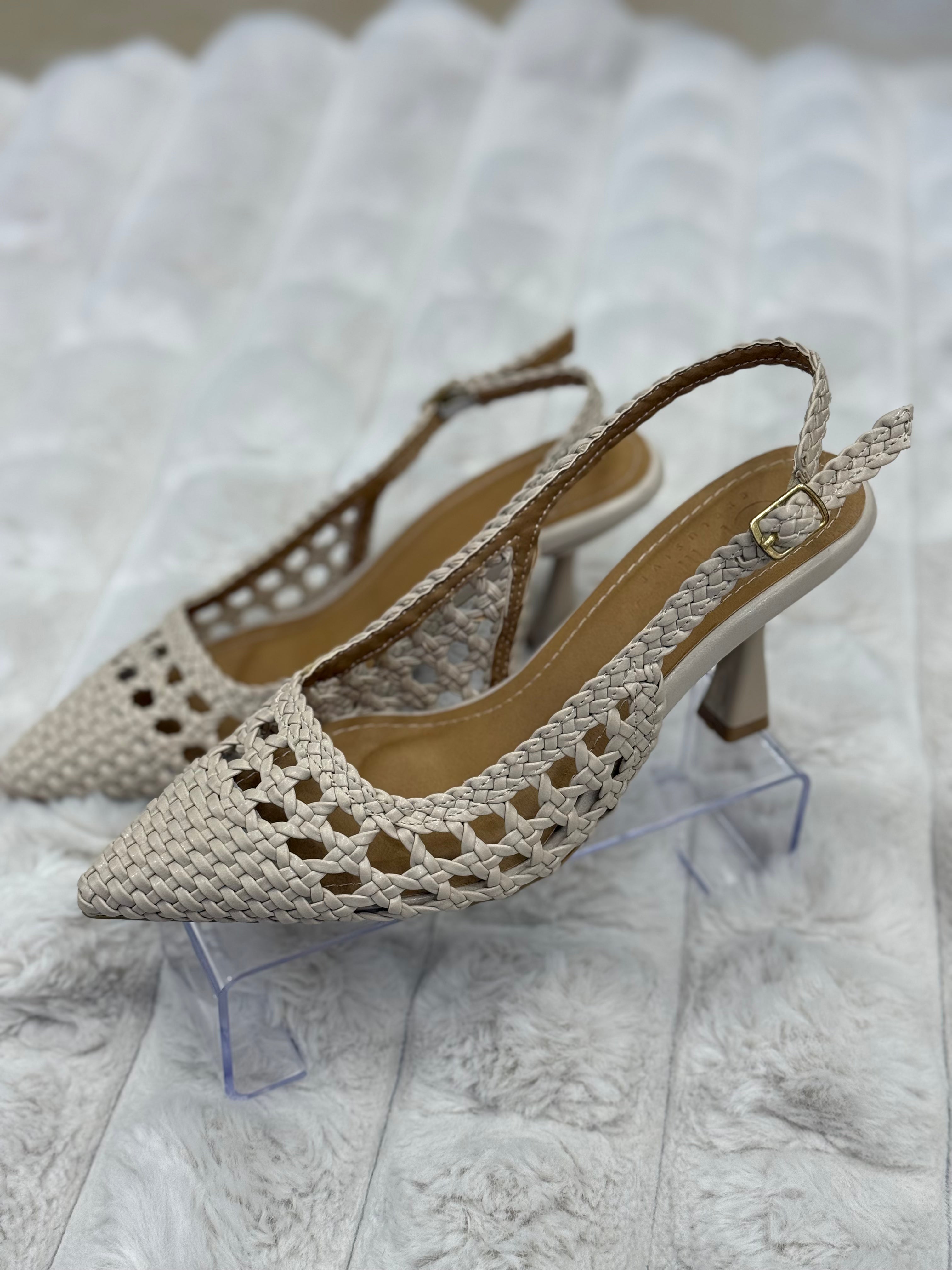 ÖRGÜ TOPUKLU AYAKKABI- BEJ