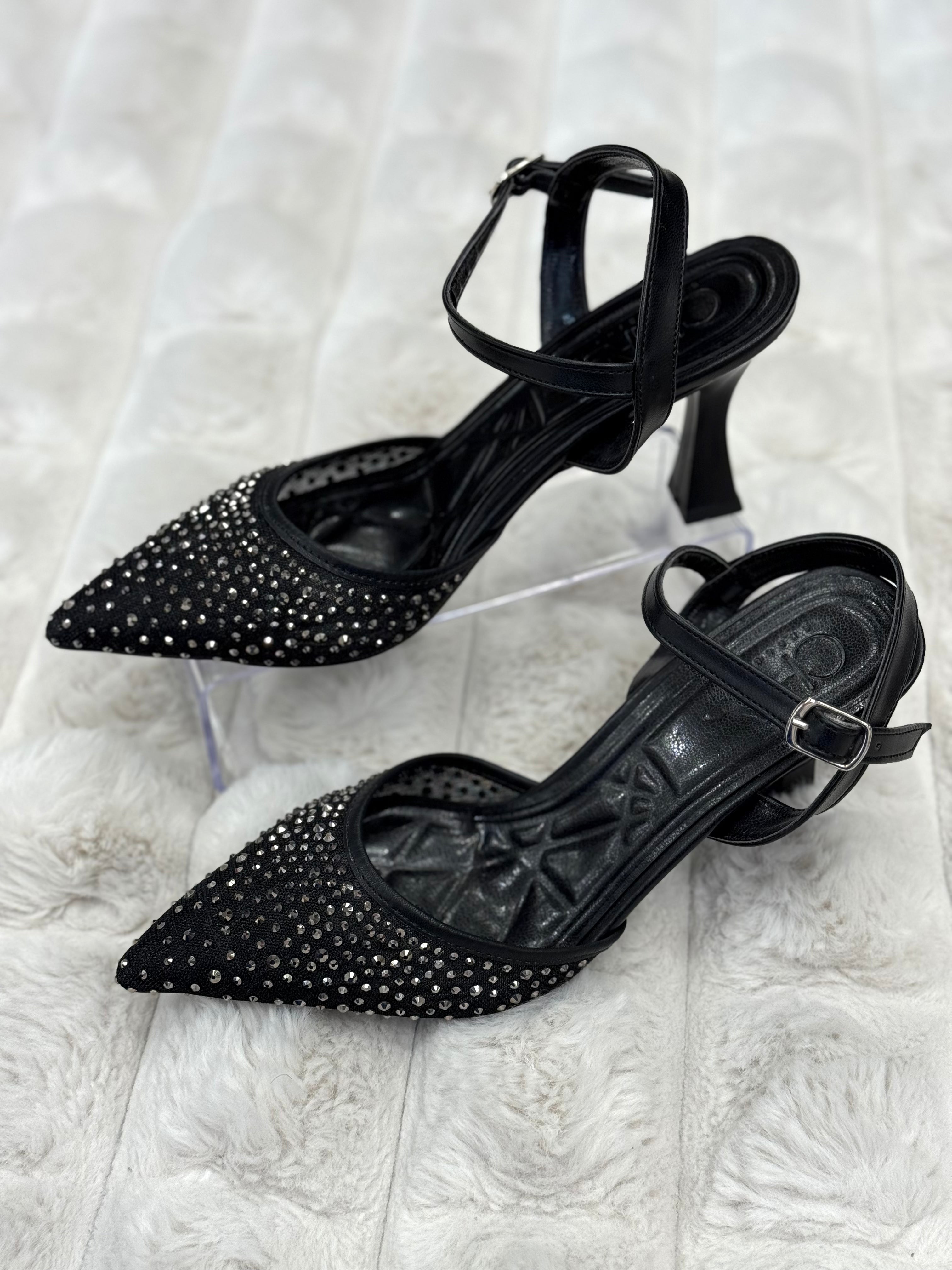 PRENSES TOPUKLU AYAKKABI -SİYAH