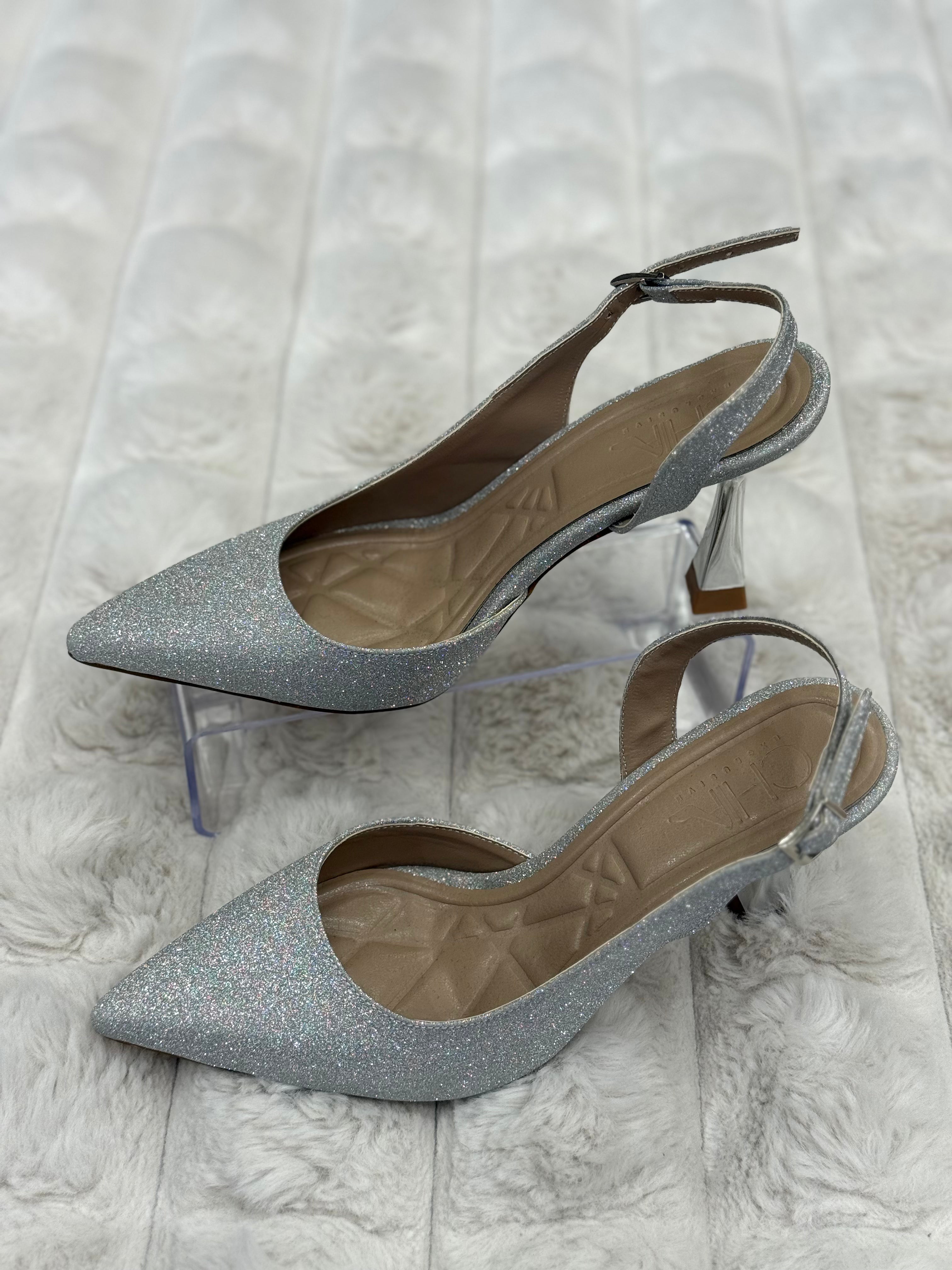 SİMLİ TOPUKLU AYAKKABI